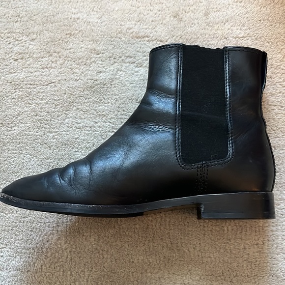 Tory Burch Chelsea booties - Picture 4 of 6